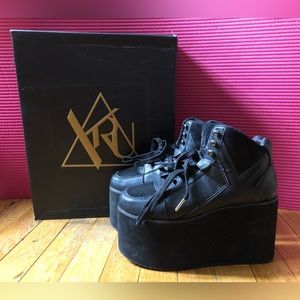 YRU Qozmo Platform Sneaker - Black, Size 7.5, Vegan